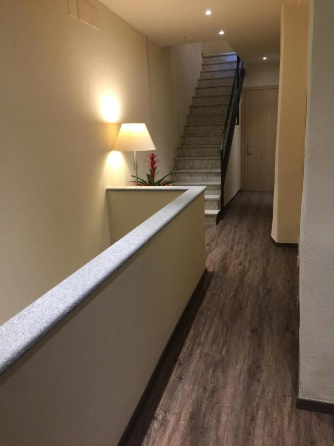 Delzanno Hotel Varallo Bagian luar foto